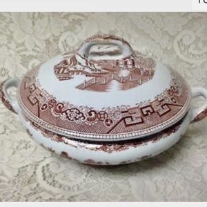 Vintage, England, D & G Co., Brown Willow 2pc 13in x 10in x 7.5in Soup Tureen